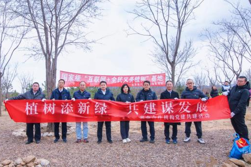 5df18d7e0b3b44ea805ea3251857c7d4