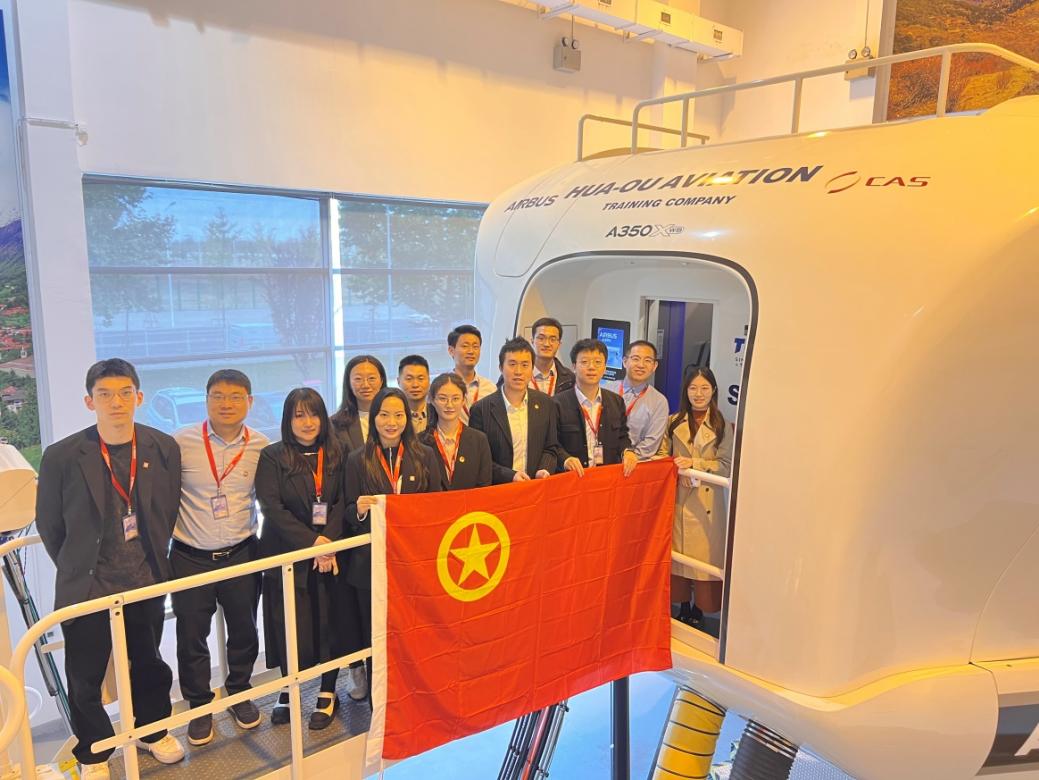 07876161818c438e810c6c22e274766c