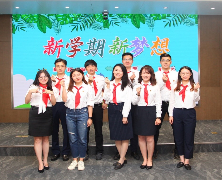 2451d6a6195d4bf1a7a1f9ff3a3aa531