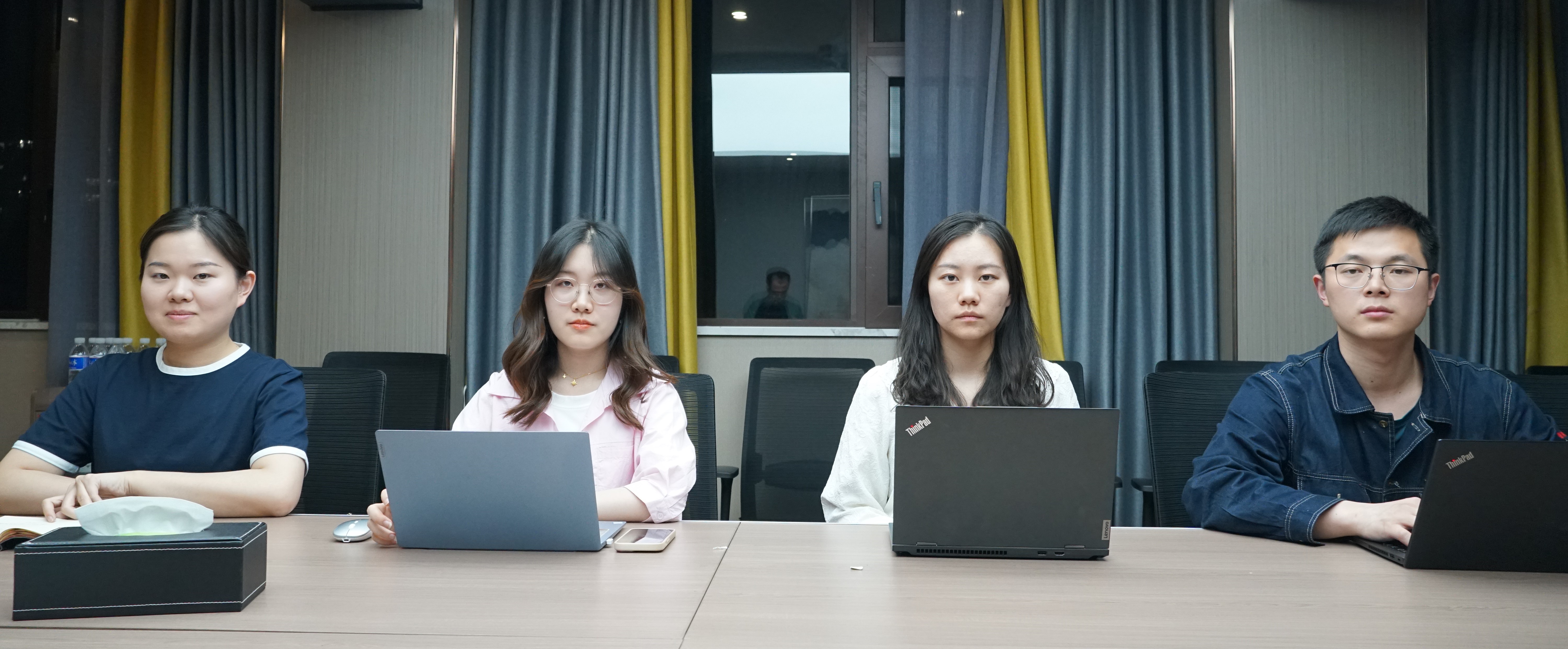 43d47c85ae4e4c268916b902a9f631c9