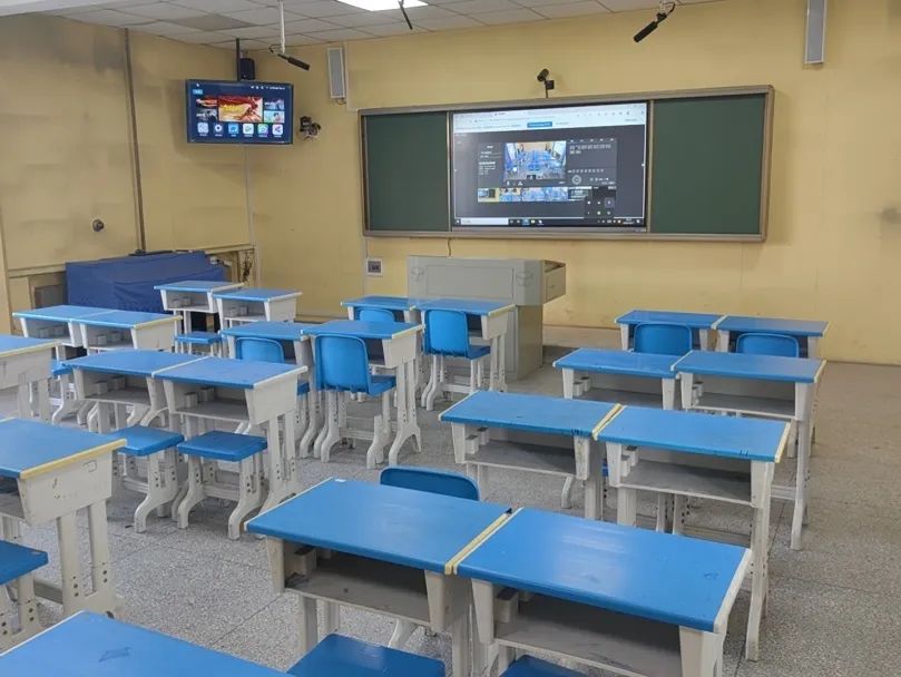 1c8060457fe14122b401f21be76ce2e6