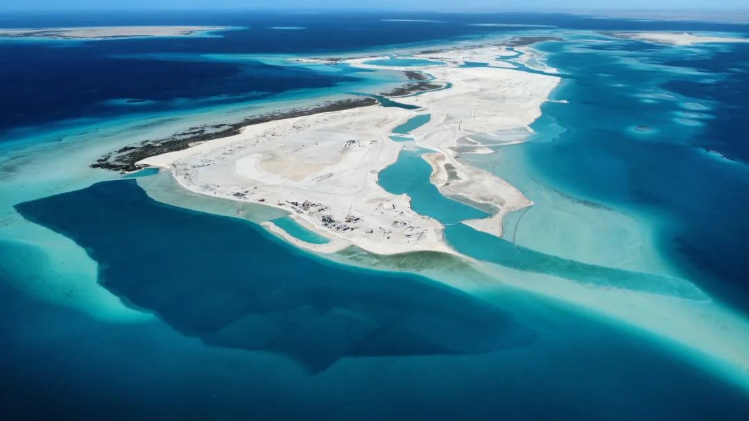 767a52932adc41ab9924f2425b27ed50