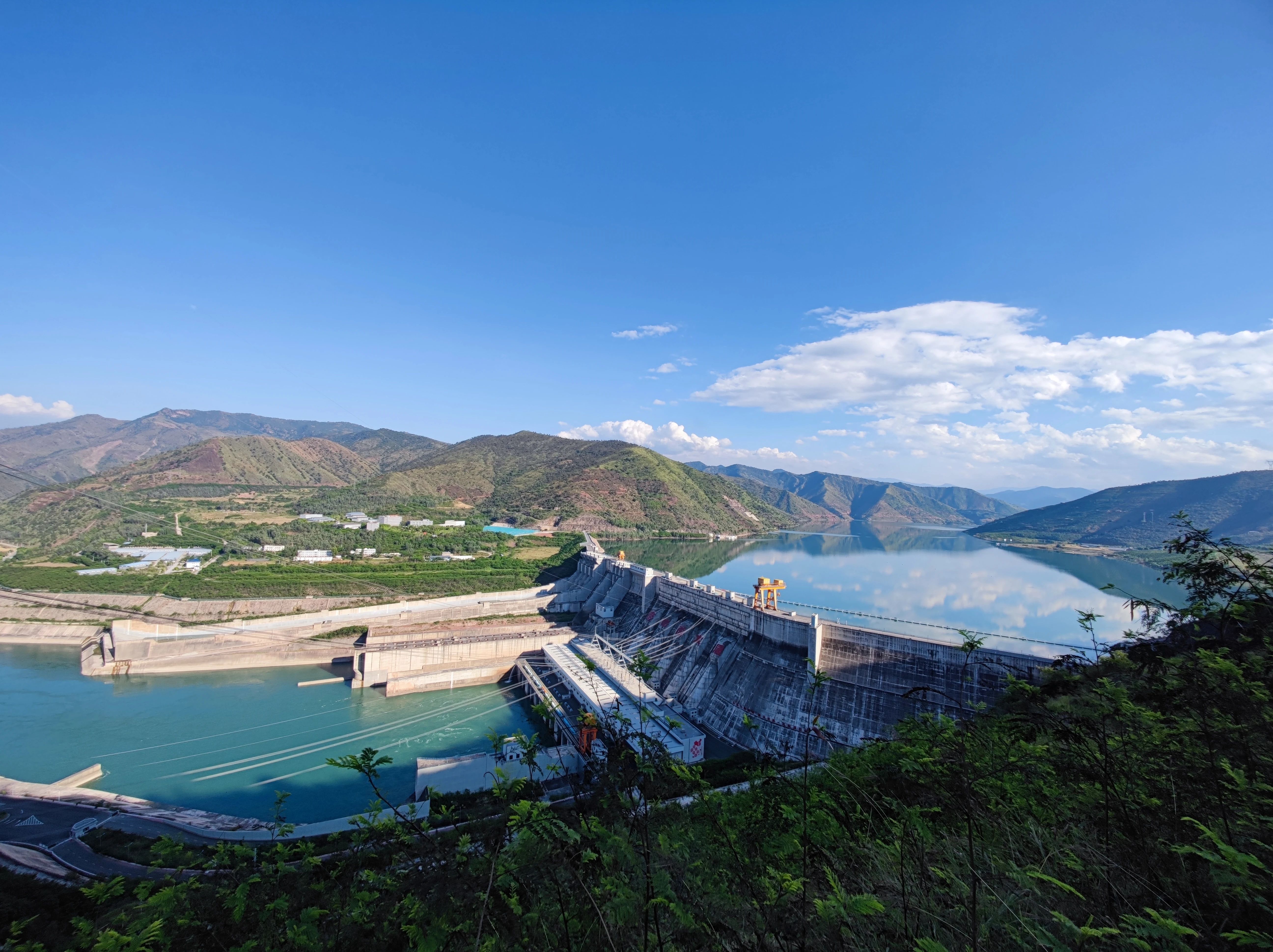 2e5fa6151a974de2aefbac1276798d7d