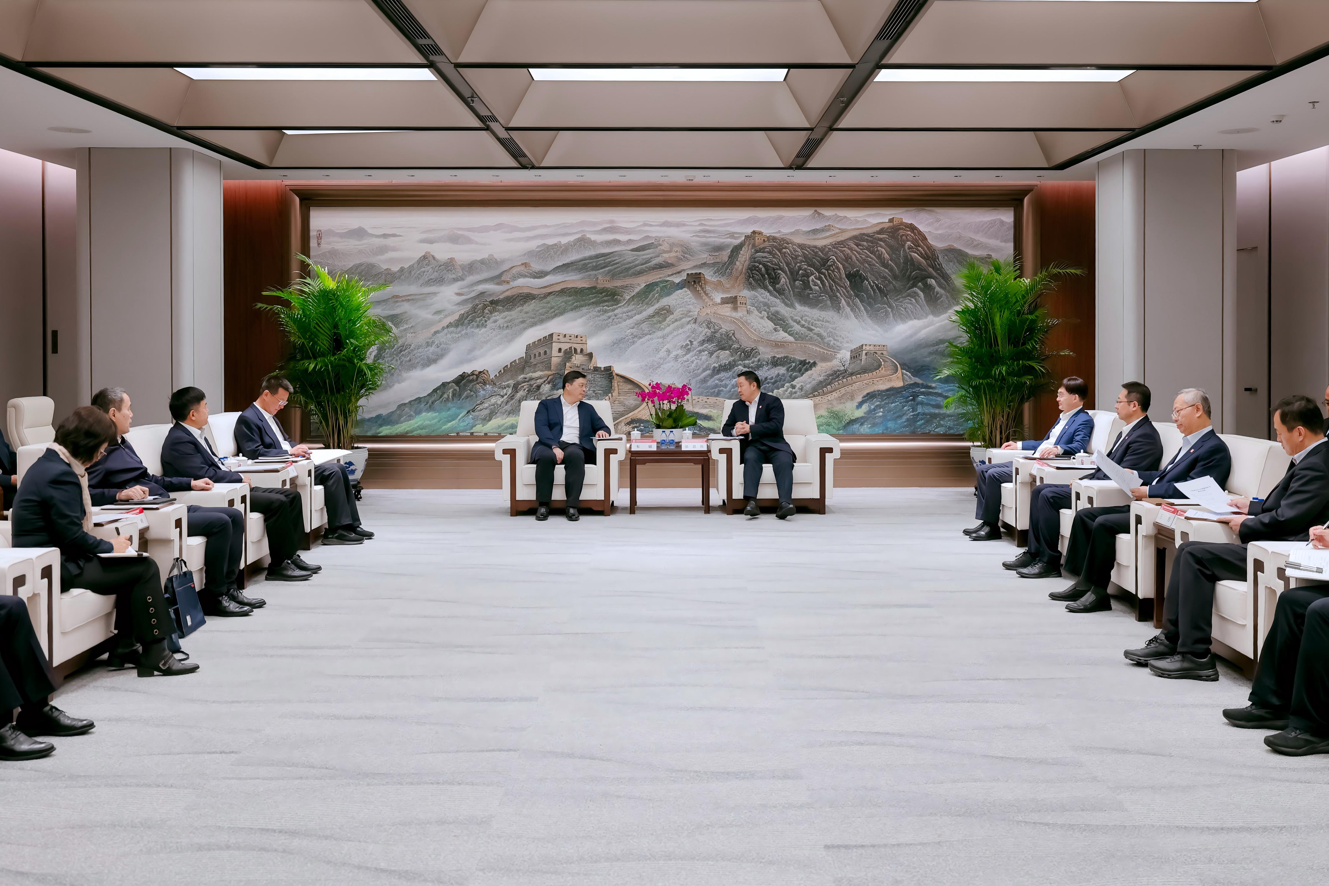 8bb6e34965b3449eb76d0b443598f702