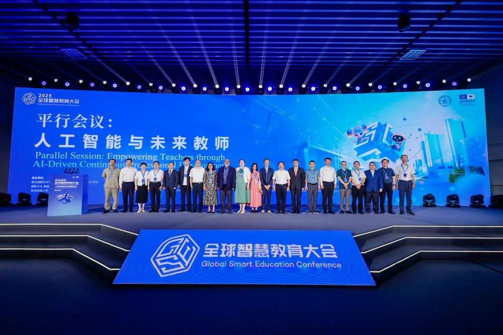 e1f6c3e356384ad0a3eaecaa79461eef