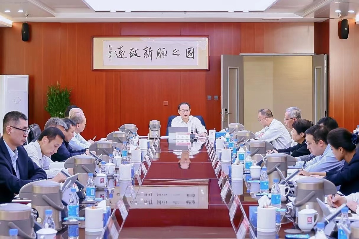 37ecc8fce3ca4acaaa46724f04805864