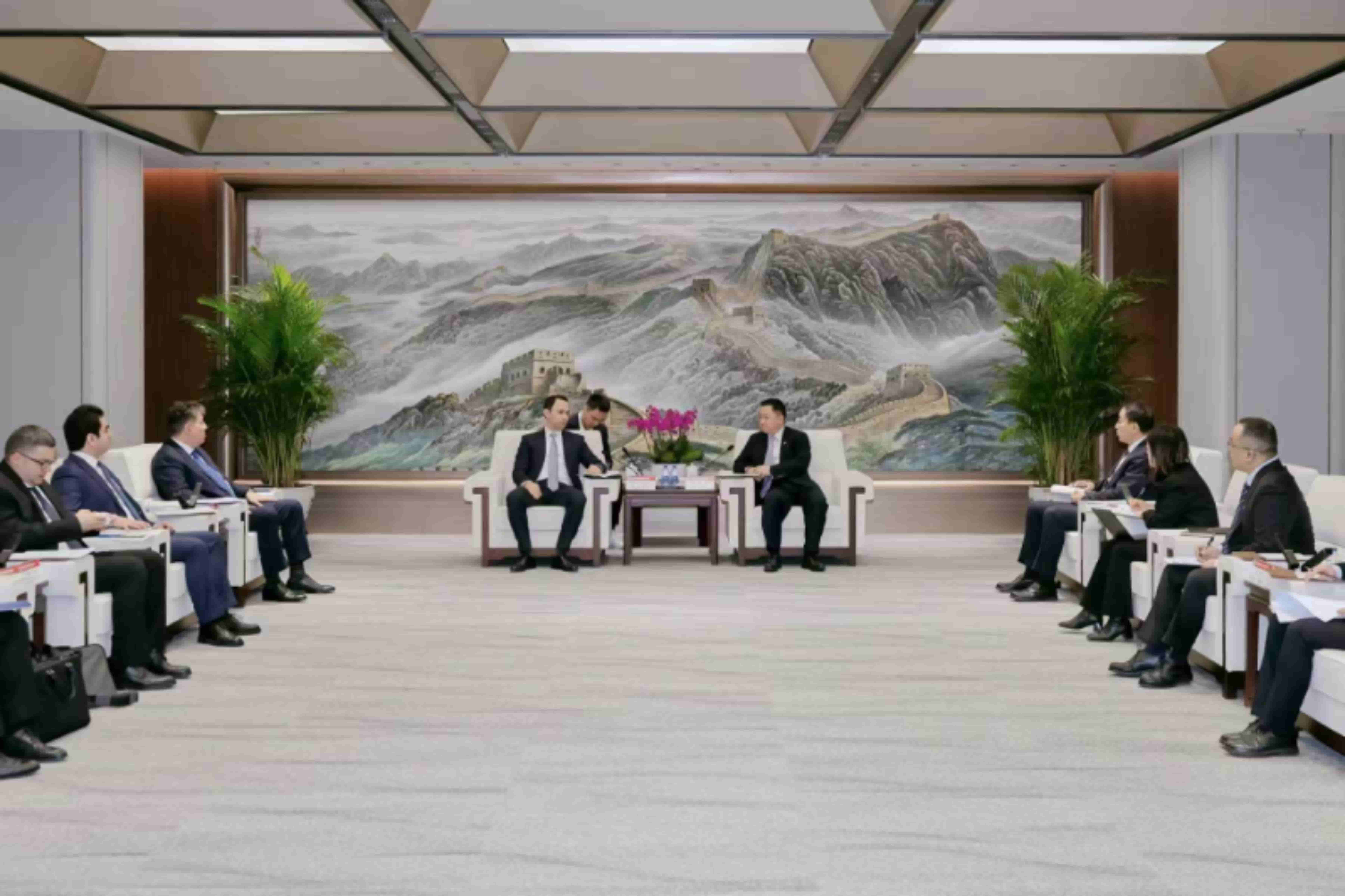 124cfdc0a79343cda373741cd13bec4e