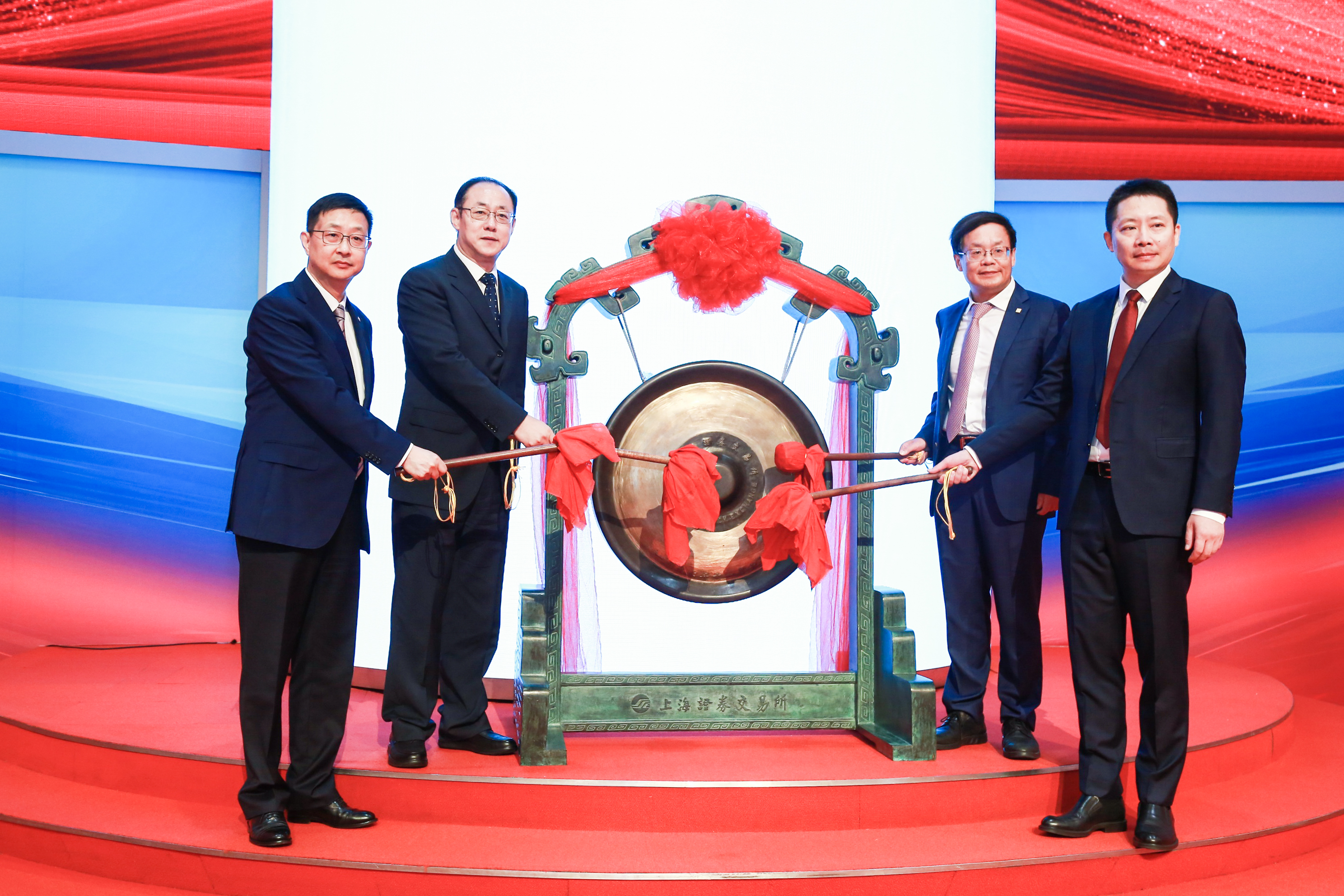 10e3fa40edb64bb98f7c189edc8e6704 10e3fa40edb64bb98f7c189edc8e6704