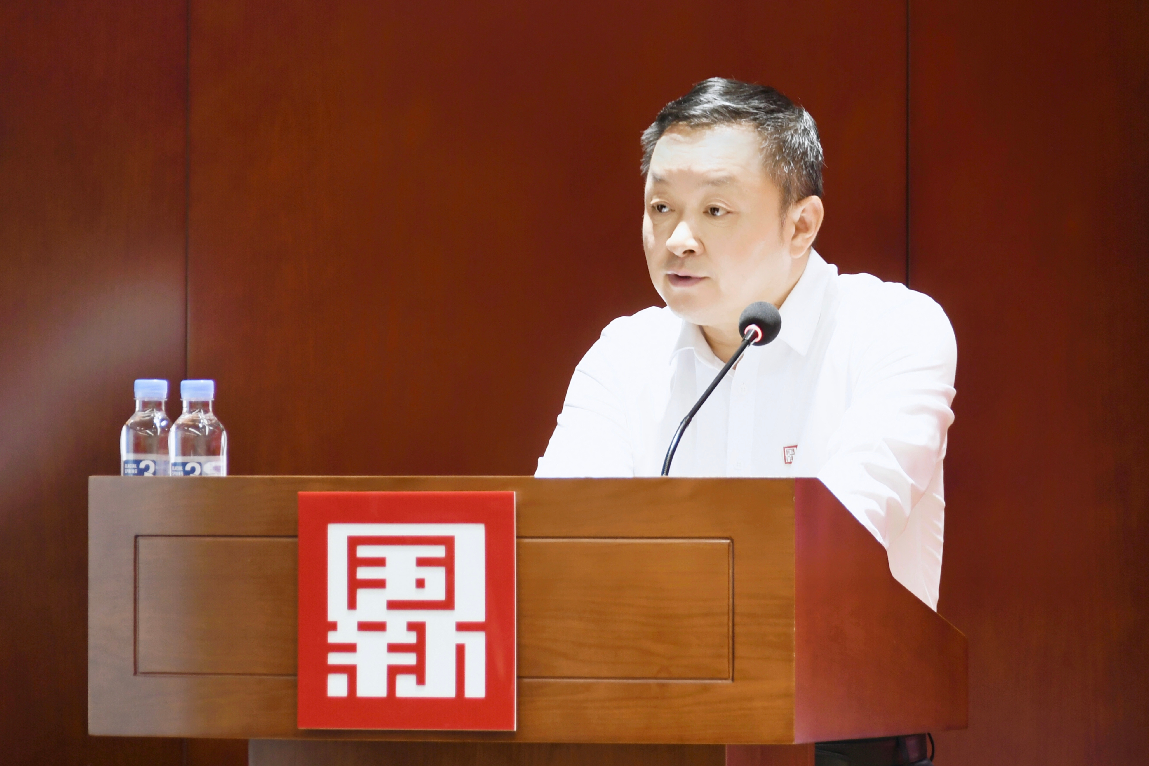 3f206d71a51b4c1a94eff21bd00de309