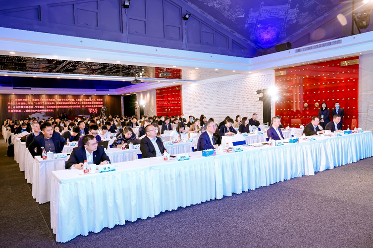 6d3847cf4591426c97bfc4d041f36ab0