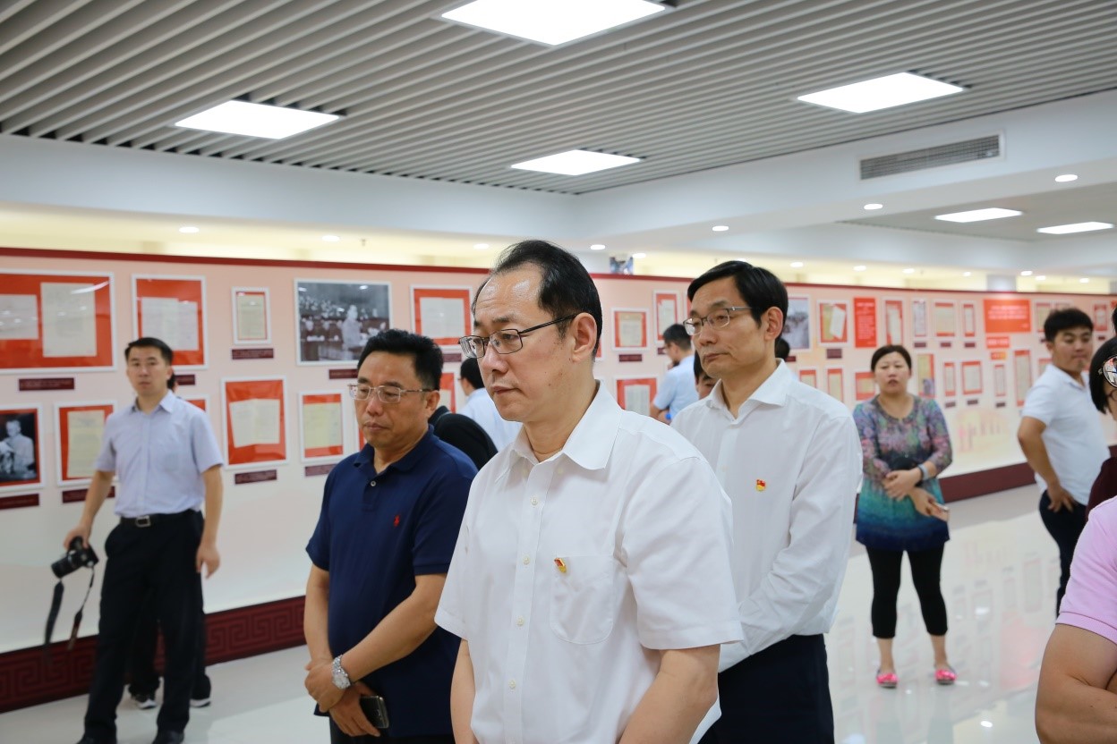 EMC�ױ���(�й�)�����ٷ���վ-EMC SPORTS