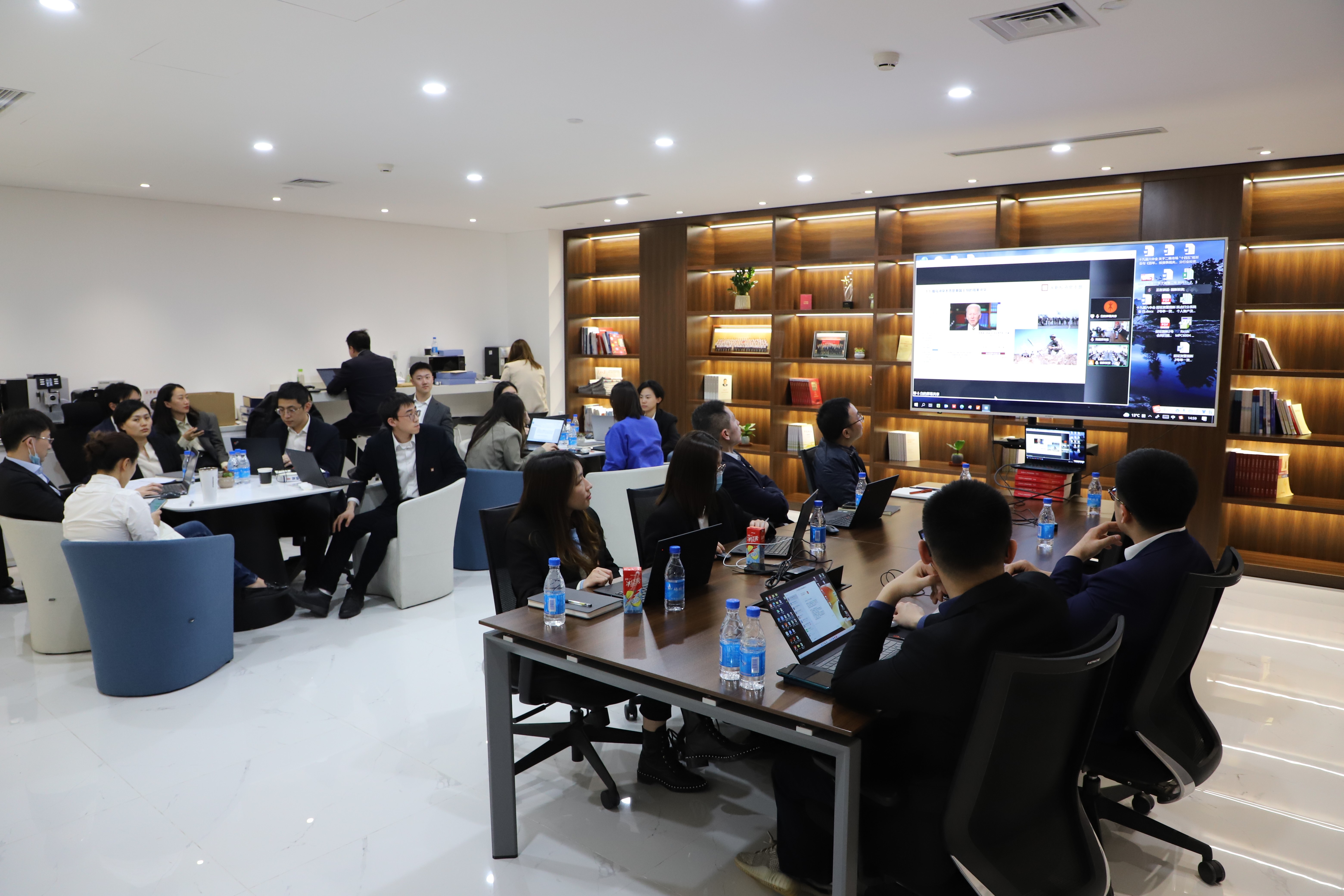 EMC�ױ���(�й�)�����ٷ���վ-EMC SPORTS