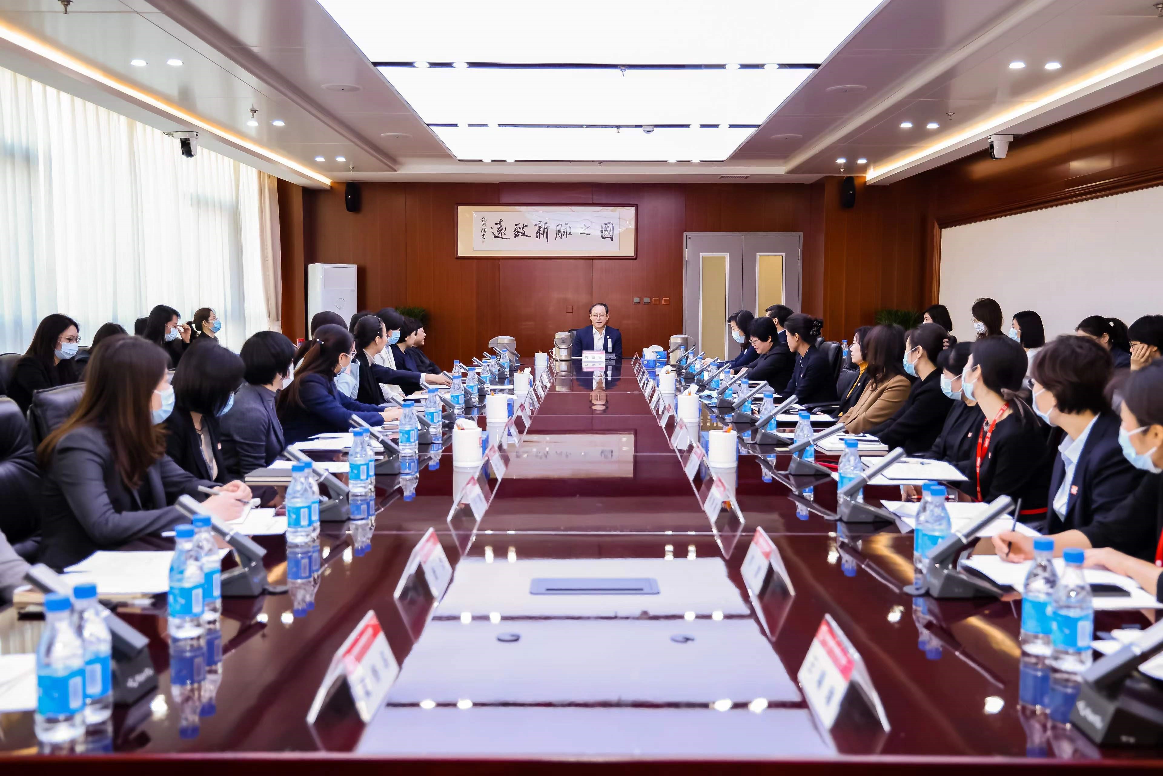 EMC�ױ���(�й�)�����ٷ���վ-EMC SPORTS