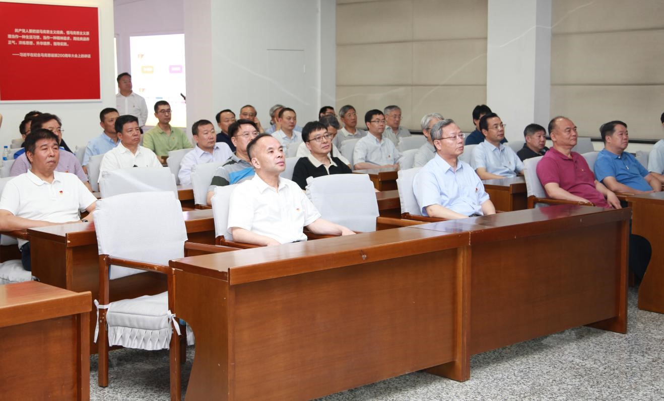 EMC�ױ���(�й�)�����ٷ���վ-EMC SPORTS