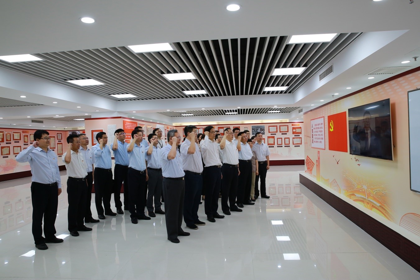 EMC�ױ���(�й�)�����ٷ���վ-EMC SPORTS