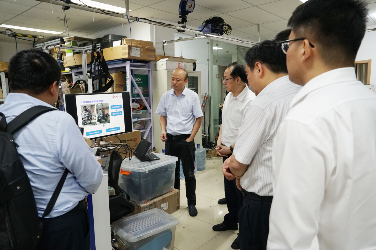 EMC�ױ���(�й�)�����ٷ���վ-EMC SPORTS