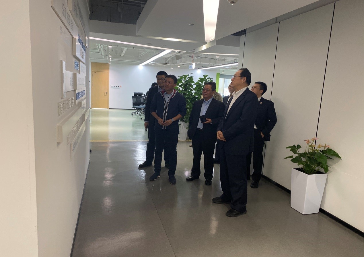 EMC�ױ���(�й�)�����ٷ���վ-EMC SPORTS