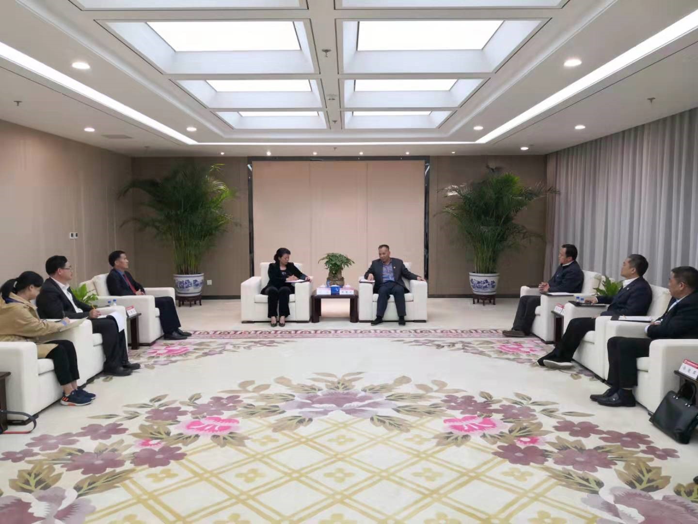 EMC�ױ���(�й�)�����ٷ���վ-EMC SPORTS