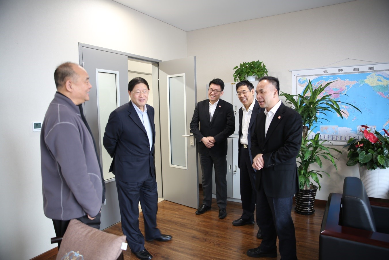 EMC�ױ���(�й�)�����ٷ���վ-EMC SPORTS