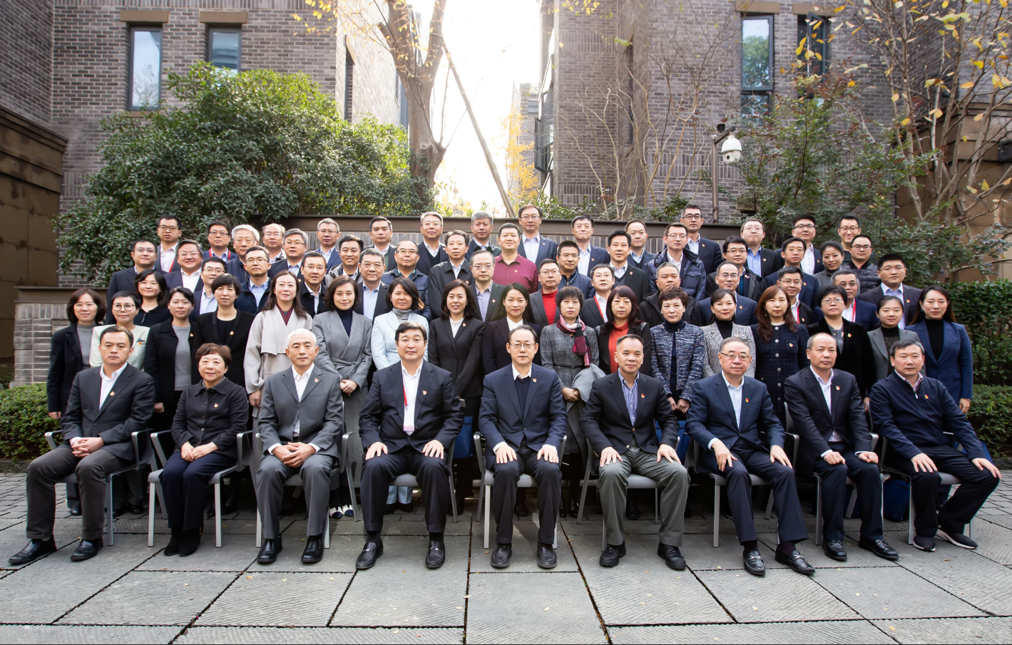 EMC�ױ���(�й�)�����ٷ���վ-EMC SPORTS