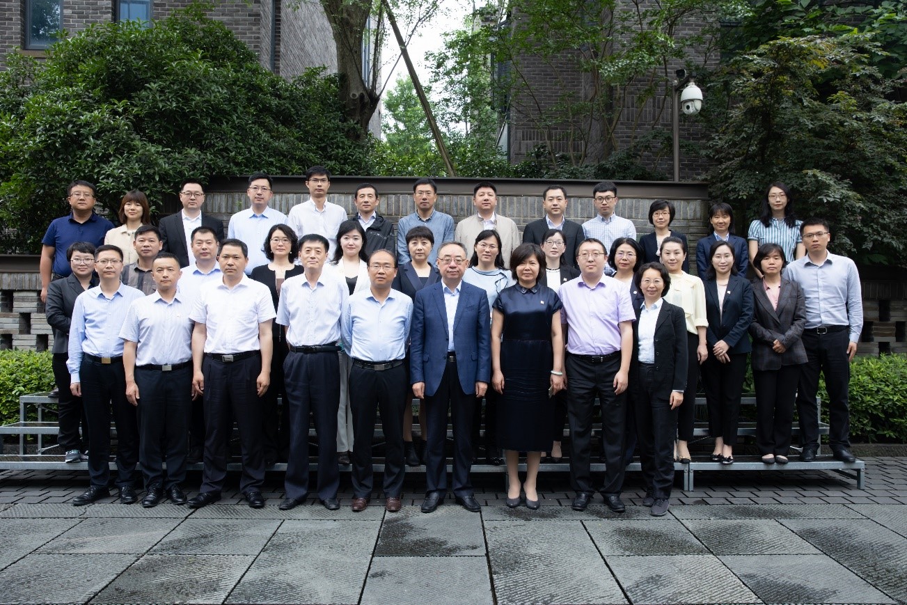 EMC�ױ���(�й�)�����ٷ���վ-EMC SPORTS