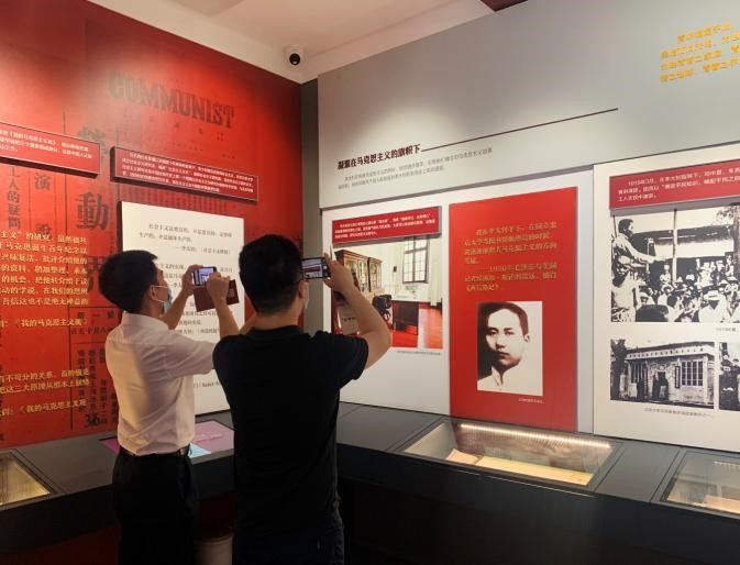 EMC�ױ���(�й�)�����ٷ���վ-EMC SPORTS