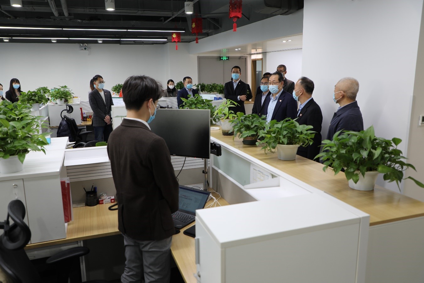 EMC�ױ���(�й�)�����ٷ���վ-EMC SPORTS